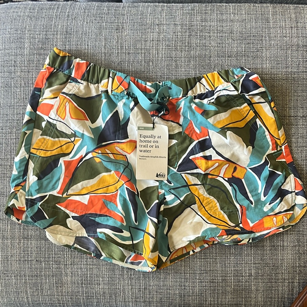 REI short, size medium
